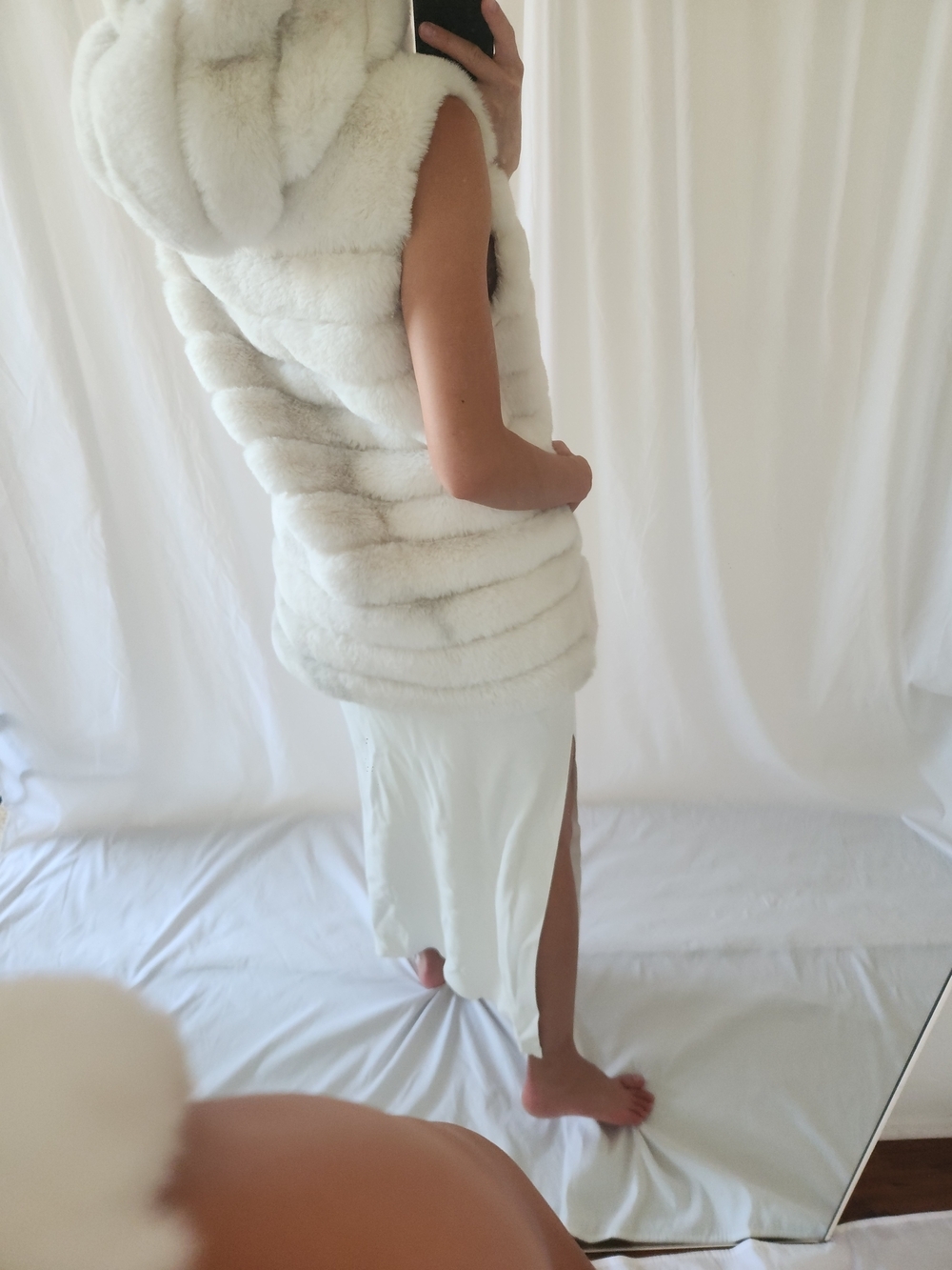Michael Kors Cream Hooded Faux Fur Vest with Gold Chain Detail - Picture 5 of 10